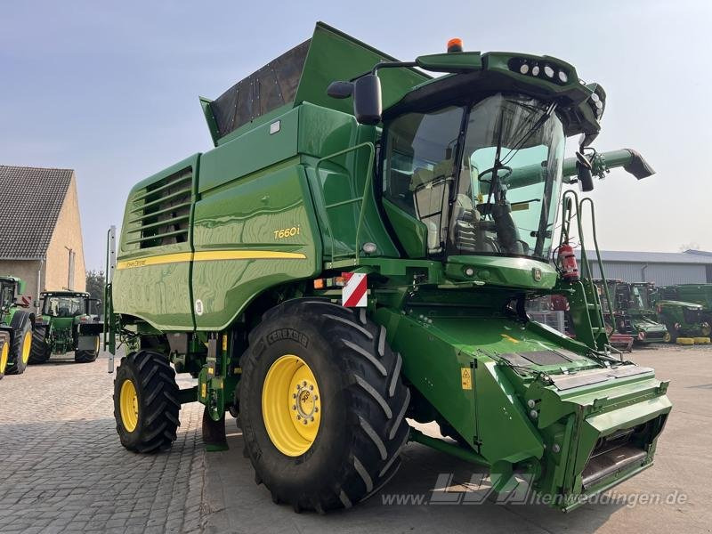 John Deere T660 - Autokombajnë: foto 3 John Deere T660 - Autokombajnë: foto 3