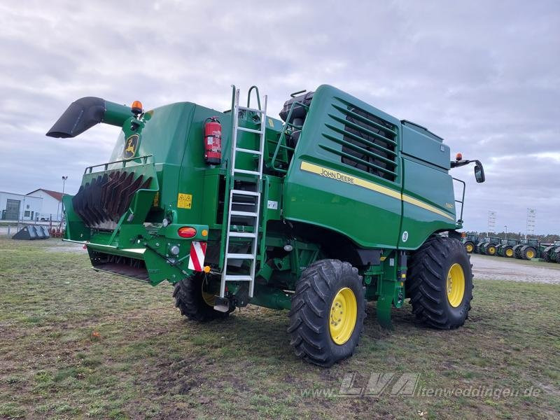 John Deere T660i - Autokombajnë: foto 5 John Deere T660i - Autokombajnë: foto 5