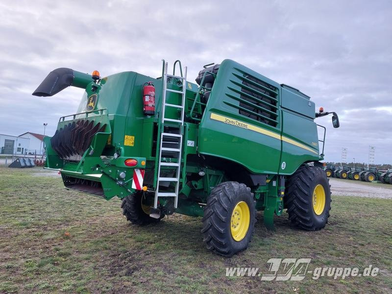John Deere T660i - Autokombajnë: foto 5 John Deere T660i - Autokombajnë: foto 5