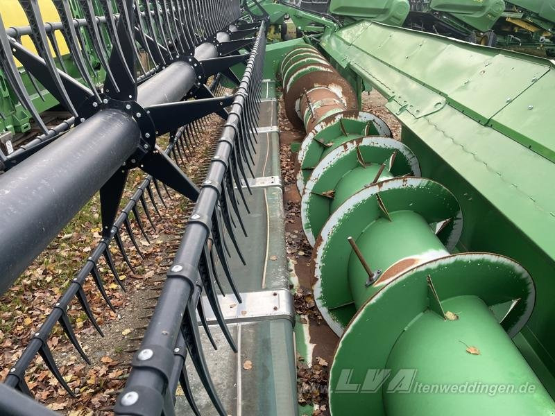 John Deere T670 i - Autokombajnë: foto 5 John Deere T670 i - Autokombajnë: foto 5
