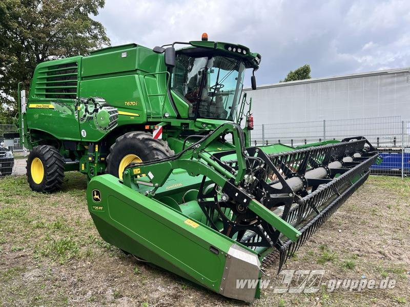 John Deere T670 i - Autokombajnë: foto 2 John Deere T670 i - Autokombajnë: foto 2
