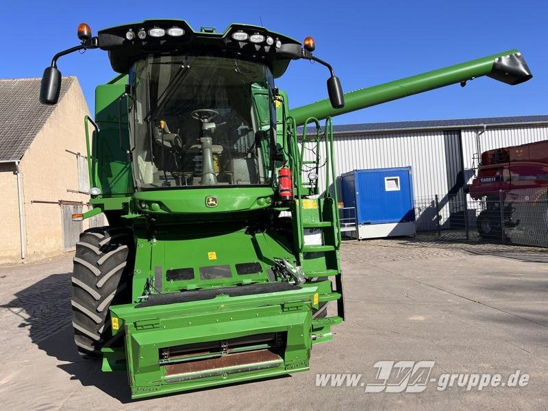 John Deere W550 - Autokombajnë: foto 3 John Deere W550 - Autokombajnë: foto 3