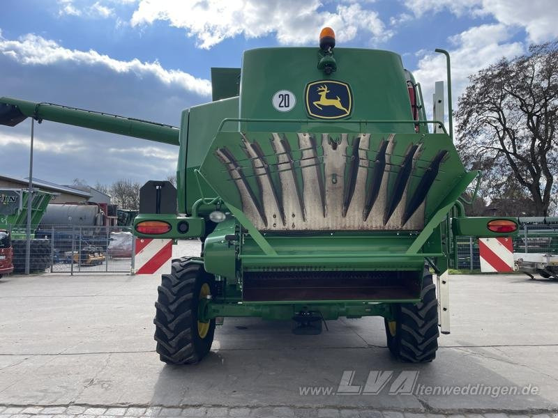 John Deere W550 - Autokombajnë: foto 4 John Deere W550 - Autokombajnë: foto 4