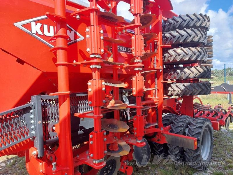 Kuhn Espro 6000R - Mbjellëse në radhë: foto 2 Kuhn Espro 6000R - Mbjellëse në radhë: foto 2