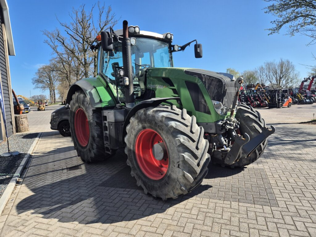 FENDT 828 - Traktor: foto 3 FENDT 828 - Traktor: foto 3