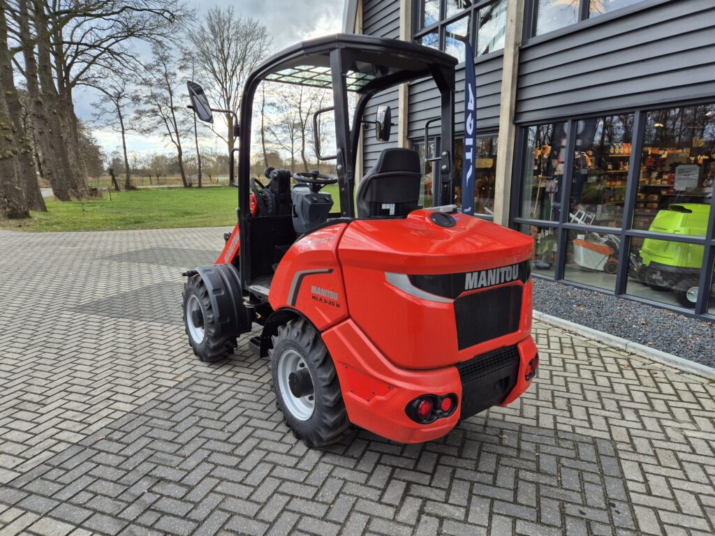 MANITOU MLA 3-25H miniloader - Ngarkues i artikuluar: foto 3 MANITOU MLA 3-25H miniloader - Ngarkues i artikuluar: foto 3