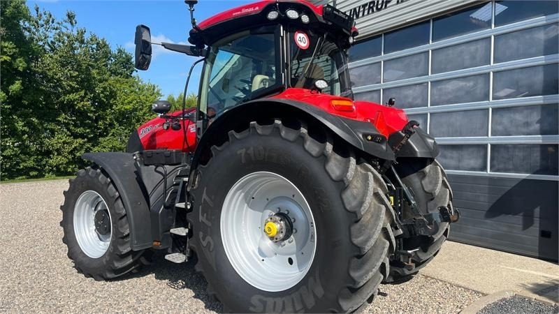 Case IH Optum 300 CVX AFS Connect med frontlift og SafeGua - Traktor: foto 3 Case IH Optum 300 CVX AFS Connect med frontlift og SafeGua - Traktor: foto 3