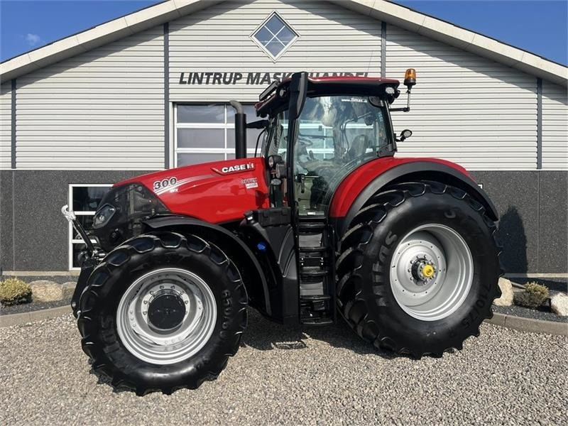 Case IH Optum 300 CVX Velholdt traktor med det rigtige uds - Traktor: foto 1 Case IH Optum 300 CVX Velholdt traktor med det rigtige uds - Traktor: foto 1