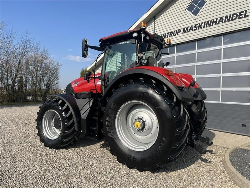 Case IH Optum 300 CVX Velholdt traktor med det rigtige uds - Traktor: foto 3 Case IH Optum 300 CVX Velholdt traktor med det rigtige uds - Traktor: foto 3