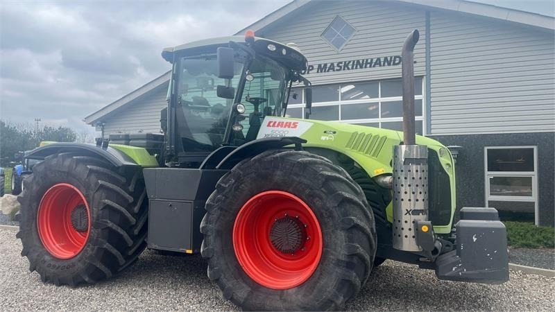 Traktor Claas XERION 5000 Trac. Med GPS anlæg. Ultimativ trækker: foto 19