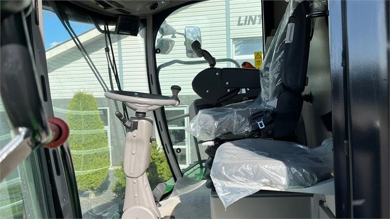 Deutz-fahr 7206 With 24feed - 7.2m header. New and unused Com - Autokombajnë: foto 5 Deutz-fahr 7206 With 24feed - 7.2m header. New and unused Com - Autokombajnë: foto 5