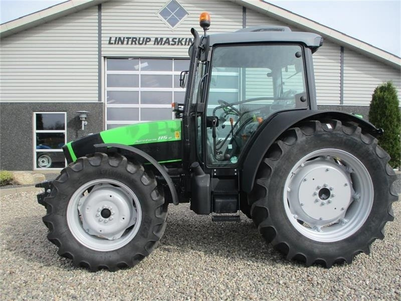 Deutz-fahr Agrofarm 115G with 30F+30R Hi-Lo and CreepGear - Traktor: foto 1 Deutz-fahr Agrofarm 115G with 30F+30R Hi-Lo and CreepGear - Traktor: foto 1