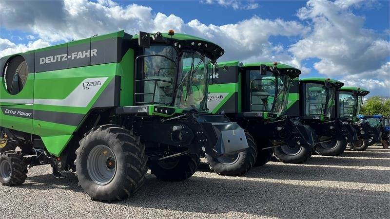 Deutz-fahr C7206 With 24feed - 7.2m header. New and unused Co - Autokombajnë: foto 3 Deutz-fahr C7206 With 24feed - 7.2m header. New and unused Co - Autokombajnë: foto 3