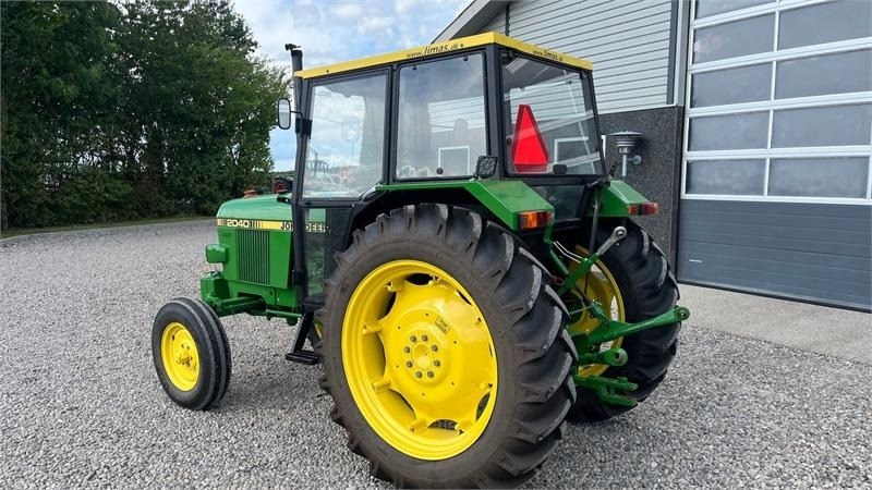 John Deere 2040 Med nye dæk hele vejen rundt - Traktor: foto 3 John Deere 2040 Med nye dæk hele vejen rundt - Traktor: foto 3
