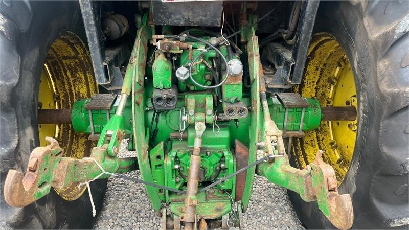 John Deere 4450 med 7,6L motor - Traktor: foto 4 John Deere 4450 med 7,6L motor - Traktor: foto 4