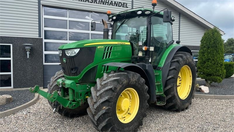 John Deere 6170R AutoPower med frontlift - Traktor: foto 2 John Deere 6170R AutoPower med frontlift - Traktor: foto 2