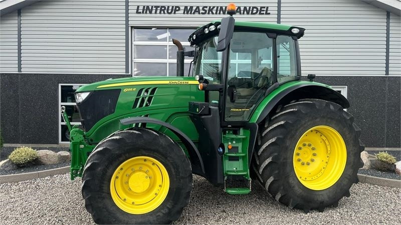 John Deere 6195R Premium Edition med frontlift - Traktor: foto 1 John Deere 6195R Premium Edition med frontlift - Traktor: foto 1