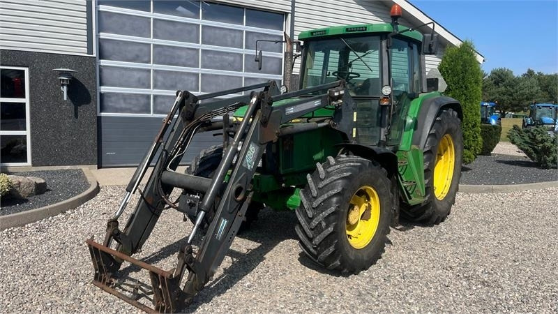 John Deere 6510 Med frontlæsser - Traktor: foto 2 John Deere 6510 Med frontlæsser - Traktor: foto 2