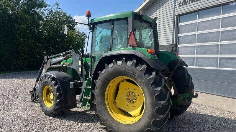 John Deere 6510 Med frontlæsser - Traktor: foto 3 John Deere 6510 Med frontlæsser - Traktor: foto 3