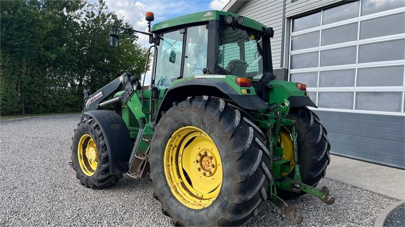 John Deere 6910 Auto Quad II-TLS Med frontlæsser - Traktor: foto 3 John Deere 6910 Auto Quad II-TLS Med frontlæsser - Traktor: foto 3