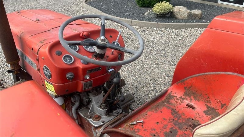 Massey Ferguson 135 MultiPower - Traktor: foto 5 Massey Ferguson 135 MultiPower - Traktor: foto 5