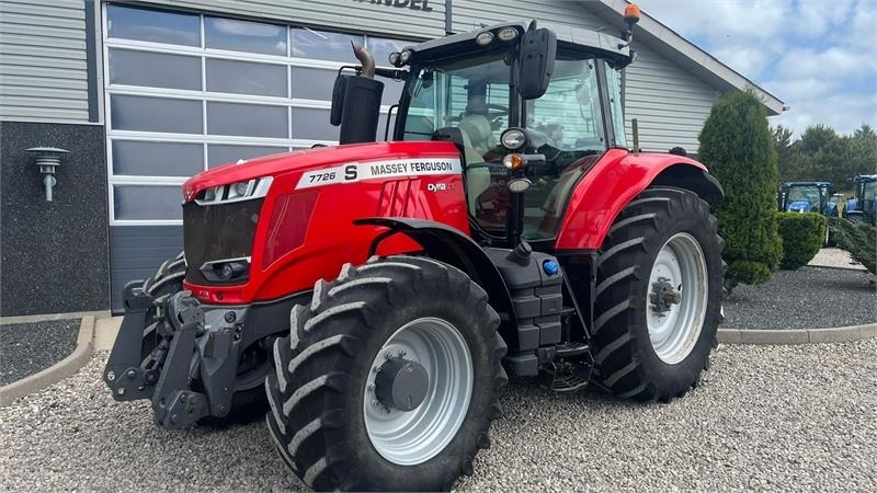 Massey Ferguson 7726 S DynaVT Med frontlift - Traktor: foto 2 Massey Ferguson 7726 S DynaVT Med frontlift - Traktor: foto 2