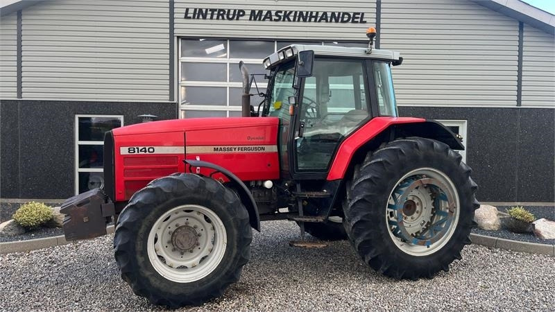 Massey Ferguson 8140 Dyna Shift - Traktor: foto 1 Massey Ferguson 8140 Dyna Shift - Traktor: foto 1