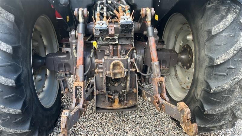 Massey Ferguson 8140 Dyna Shift - Traktor: foto 4 Massey Ferguson 8140 Dyna Shift - Traktor: foto 4