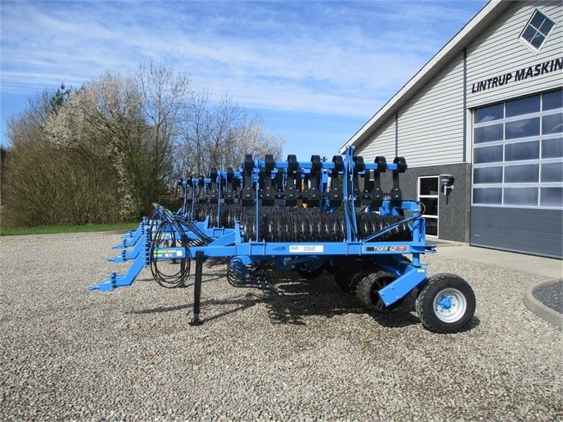 Namyslo Tiger 620 med hydraulisk lammelplanke / plannerpla - Rul bujqësor: foto 2 Namyslo Tiger 620 med hydraulisk lammelplanke / plannerpla - Rul bujqësor: foto 2