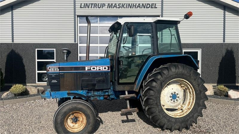 New Holland 5640 SL Dualpower - Traktor: foto 1 New Holland 5640 SL Dualpower - Traktor: foto 1