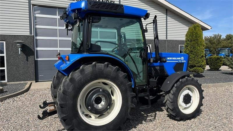 New Holland 70-66 S Fiat model - EXPORT - Traktor: foto 2 New Holland 70-66 S Fiat model - EXPORT - Traktor: foto 2
