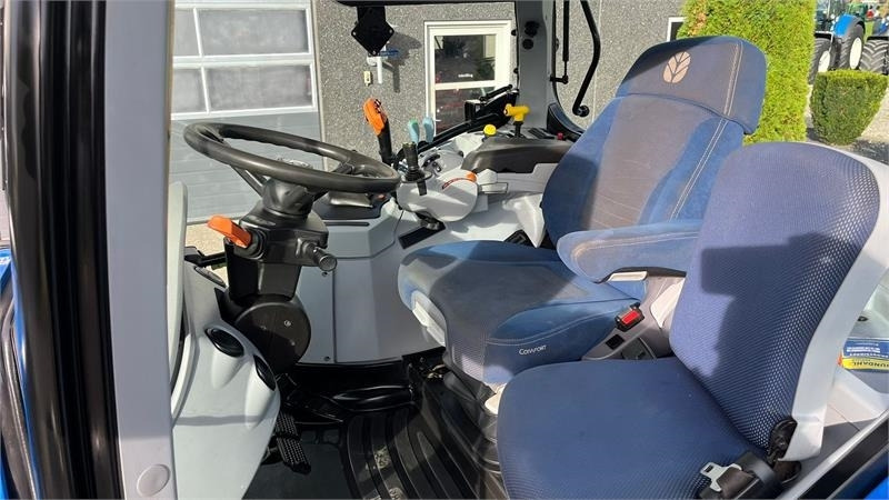 New Holland T7.165S Med frontlæsser - Traktor: foto 5 New Holland T7.165S Med frontlæsser - Traktor: foto 5