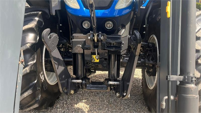 New Holland T7.270 AC med frontlift og frontlæsser - Traktor: foto 4 New Holland T7.270 AC med frontlift og frontlæsser - Traktor: foto 4
