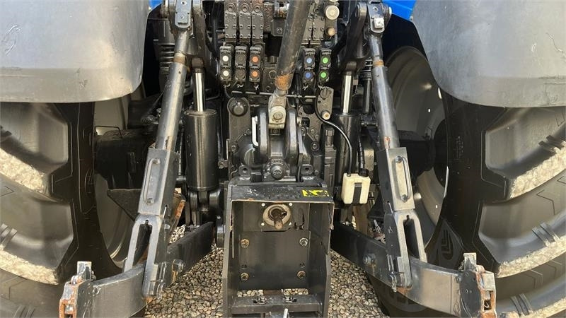 New Holland T7.315 HD med frontlift og front PTO.  - Traktor: foto 5 New Holland T7.315 HD med frontlift og front PTO.  - Traktor: foto 5
