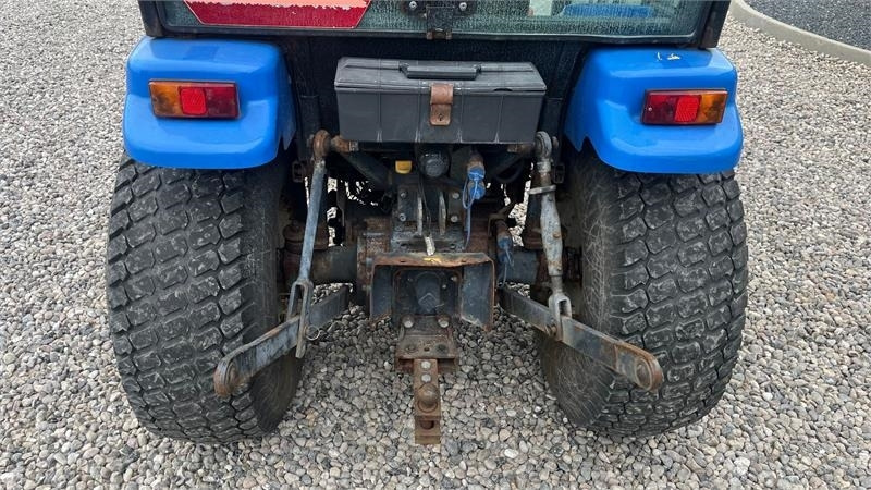 New Holland TC35DA - Traktor: foto 4 New Holland TC35DA - Traktor: foto 4