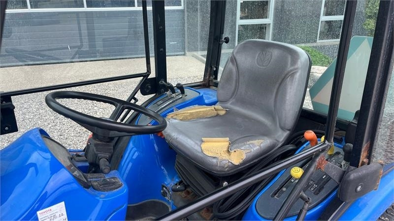 New Holland TC35DA - Traktor: foto 5 New Holland TC35DA - Traktor: foto 5