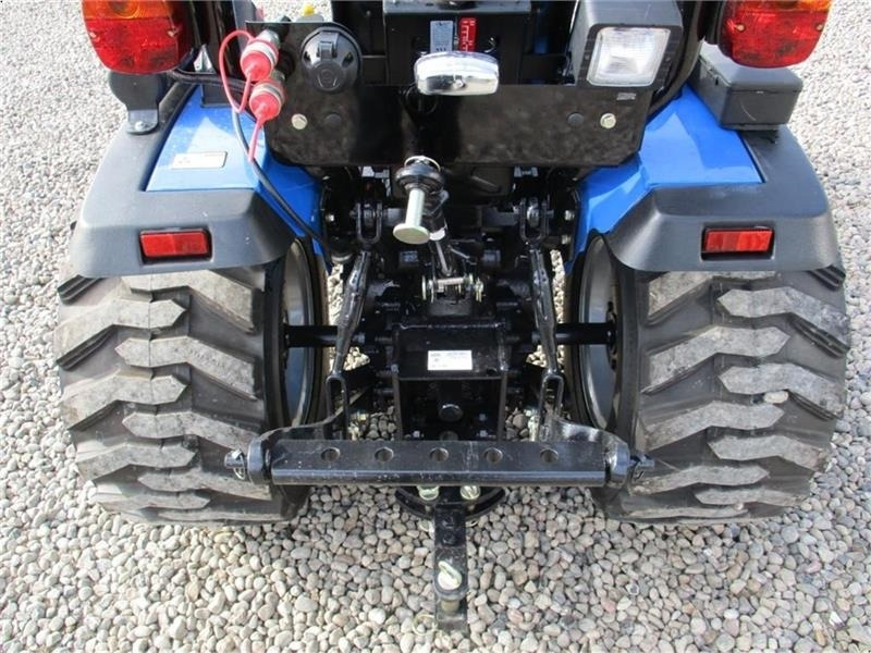 Solis 26 6+2 gearmaskine med Servostyrring og Industri h - Traktor: foto 4 Solis 26 6+2 gearmaskine med Servostyrring og Industri h - Traktor: foto 4