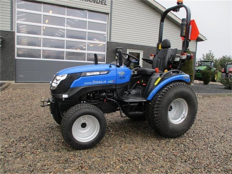 Solis 26 HST Hydrostat Turf hjul. - Traktor: foto 2 Solis 26 HST Hydrostat Turf hjul. - Traktor: foto 2