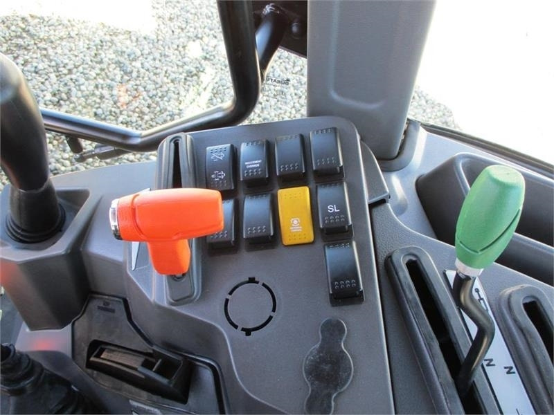 Traktor Solis 50 Med frontlift og frontPTO: foto 8 Traktor Solis 50 Med frontlift og frontPTO: foto 8