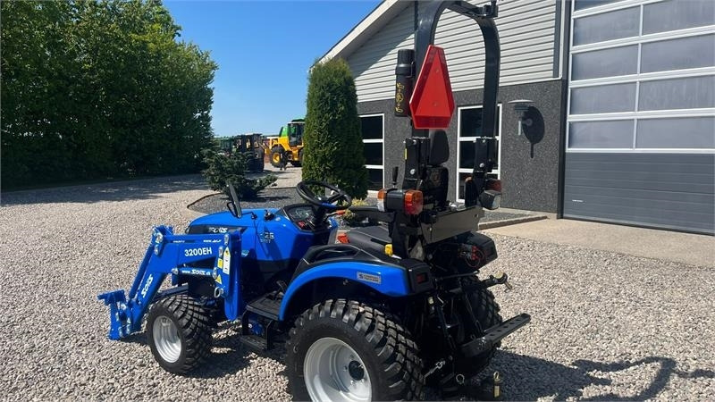 Solis H26 HST Med Frontlæsser og GardenPro dæk - Traktor: foto 3 Solis H26 HST Med Frontlæsser og GardenPro dæk - Traktor: foto 3