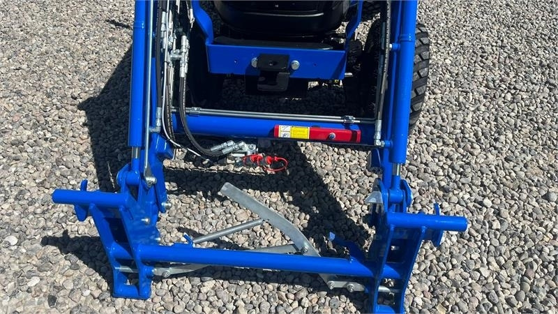 Solis H26 HST Med Frontlæsser og GardenPro dæk - Traktor: foto 4 Solis H26 HST Med Frontlæsser og GardenPro dæk - Traktor: foto 4