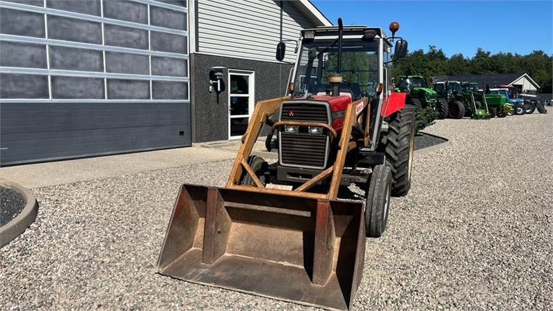 Veto 900 Frontlæsser og skovl med beslag til Massey Fer - Traktor: foto 4 Veto 900 Frontlæsser og skovl med beslag til Massey Fer - Traktor: foto 4