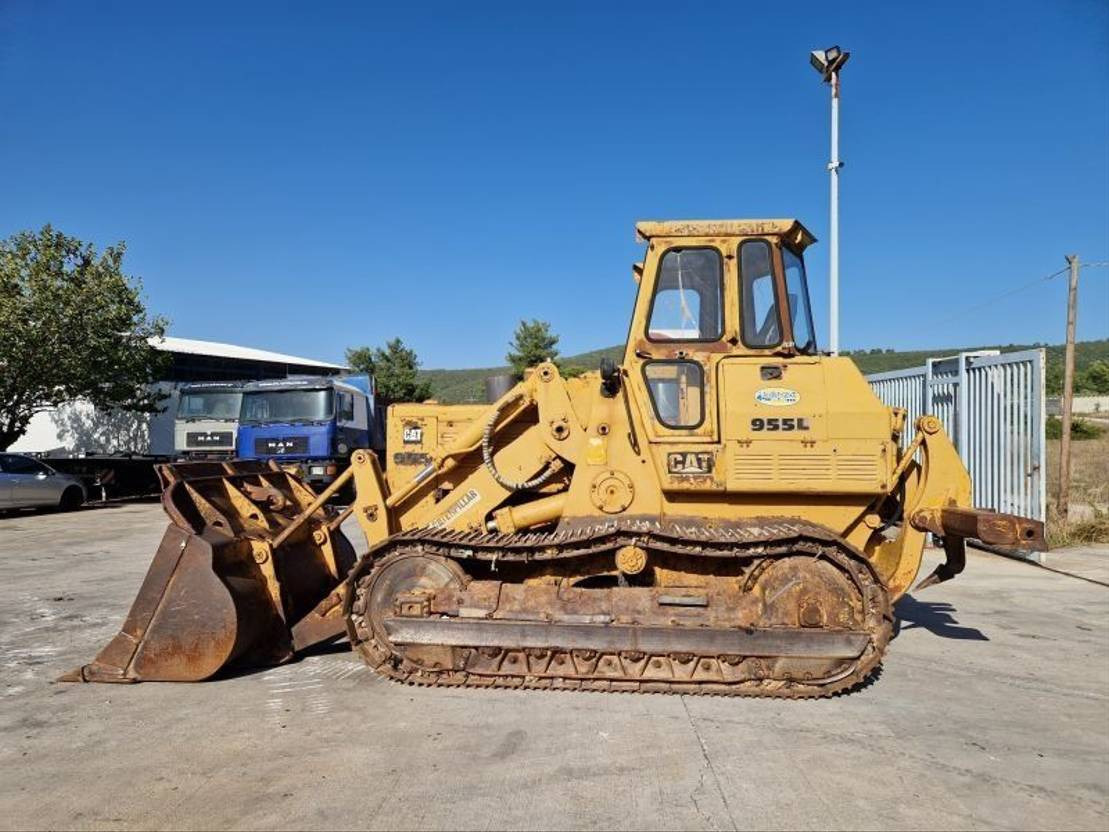 Caterpillar CAT 955L WITH RIPPER - Fadrom me zinxhir: foto 3 Caterpillar CAT 955L WITH RIPPER - Fadrom me zinxhir: foto 3