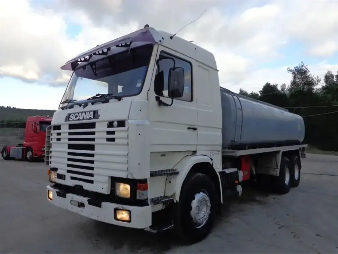 Scania R143-470 V8 Scania R143HL .470 6X2 Diesel/OIL Tank - Autobot: foto 2 Scania R143-470 V8 Scania R143HL .470 6X2 Diesel/OIL Tank - Autobot: foto 2