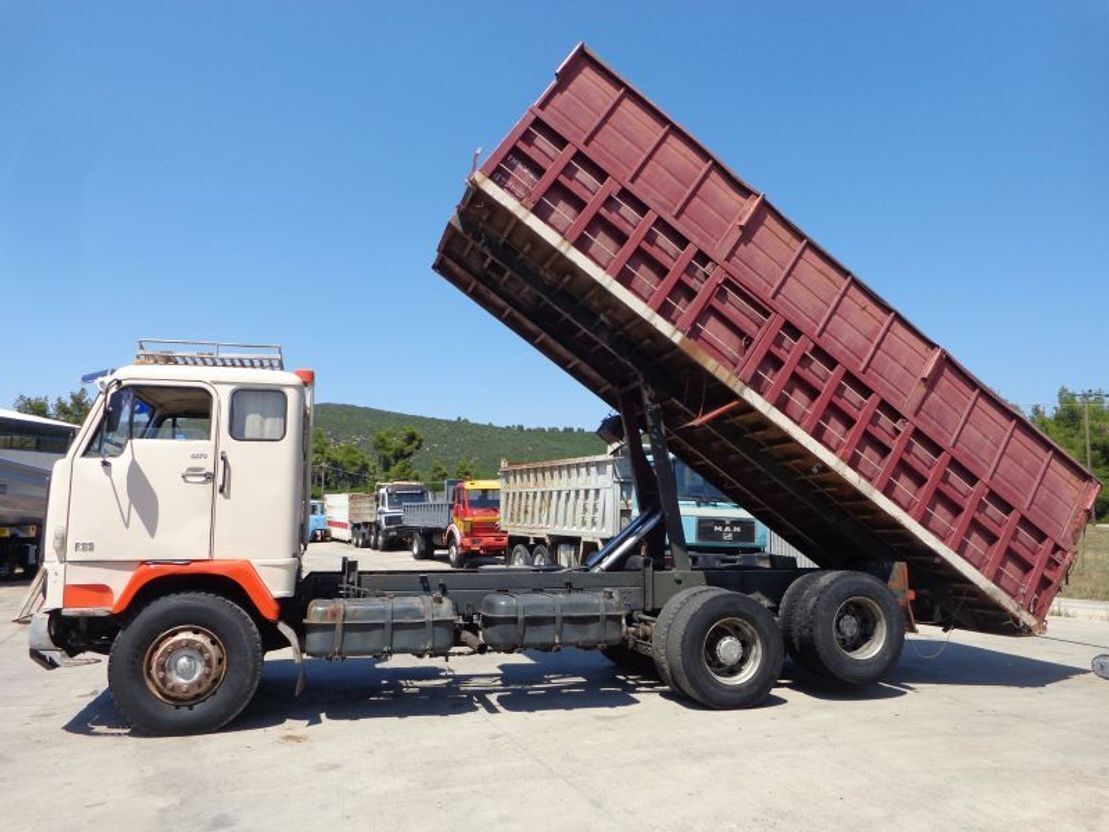 Volvo F 89 VOLVO F89 (6X2) KIPPER - Kamion vetëshkarkues: foto 3 Volvo F 89 VOLVO F89 (6X2) KIPPER - Kamion vetëshkarkues: foto 3