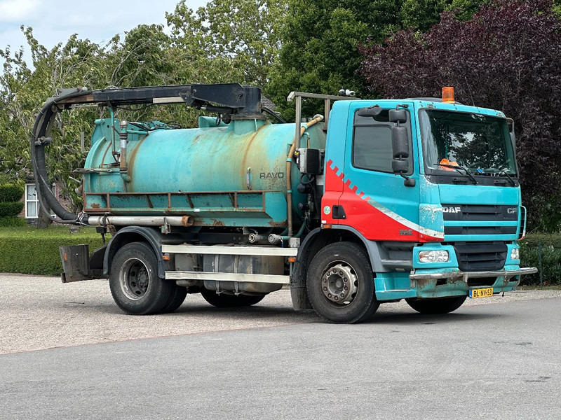 DAF CF 75.250 WITH RAVO KZ7082/150 VACUUM / CHANNEL CLEANER - Kamion me vakuum: foto 2 DAF CF 75.250 WITH RAVO KZ7082/150 VACUUM / CHANNEL CLEANER - Kamion me vakuum: foto 2