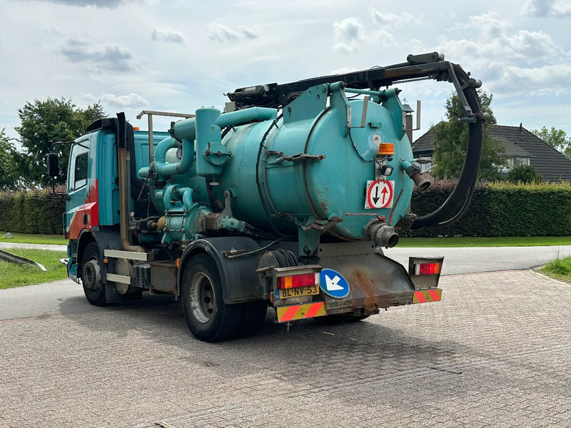 DAF CF 75.250 WITH RAVO KZ7082/150 VACUUM / CHANNEL CLEANER - Kamion me vakuum: foto 4 DAF CF 75.250 WITH RAVO KZ7082/150 VACUUM / CHANNEL CLEANER - Kamion me vakuum: foto 4