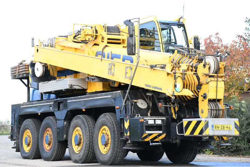Demag AC60 CITY CLASS! Double cab!!8X8!! - Autovinç: foto 1 Demag AC60 CITY CLASS! Double cab!!8X8!! - Autovinç: foto 1