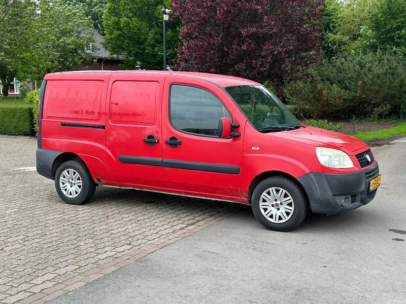 Fiat Doblò 1.9 JTD LANG Airco/Klima schuifdeur EXPORT! - Furgon i vogël: foto 2 Fiat Doblò 1.9 JTD LANG Airco/Klima schuifdeur EXPORT! - Furgon i vogël: foto 2