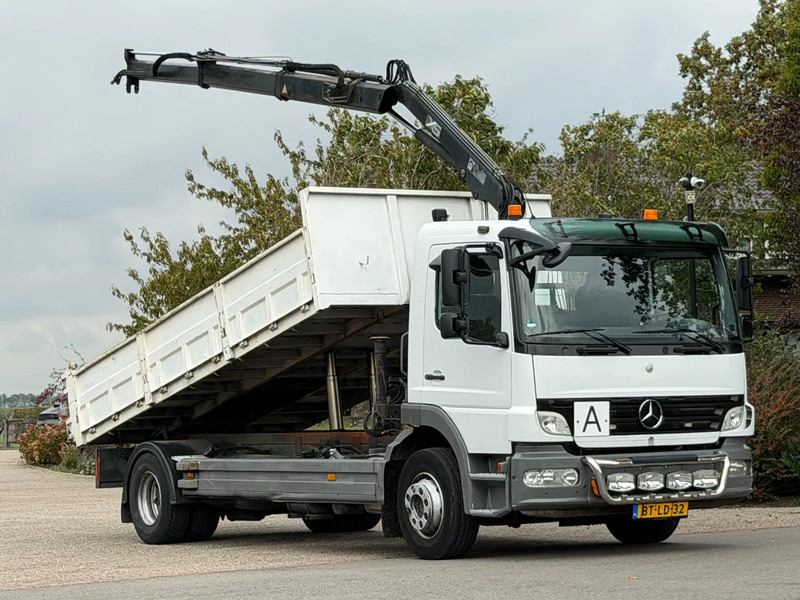 Mercedes-Benz Atego 1218 KRAAN/KIPPER!!MANUELL!! - Kamion vetëshkarkues, Kamion me vinç: foto 1 Mercedes-Benz Atego 1218 KRAAN/KIPPER!!MANUELL!! - Kamion vetëshkarkues, Kamion me vinç: foto 1